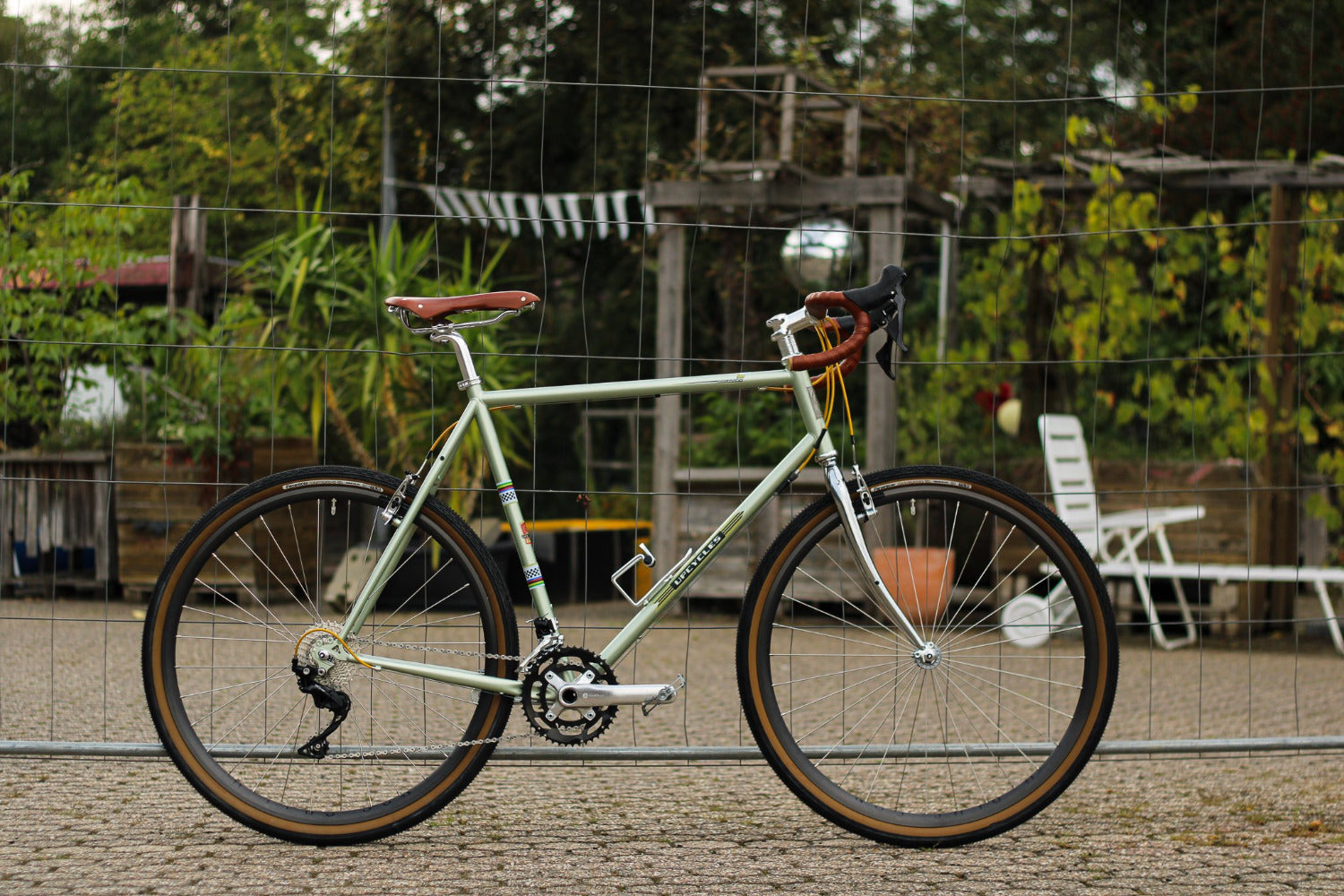 Retro gravel online bike